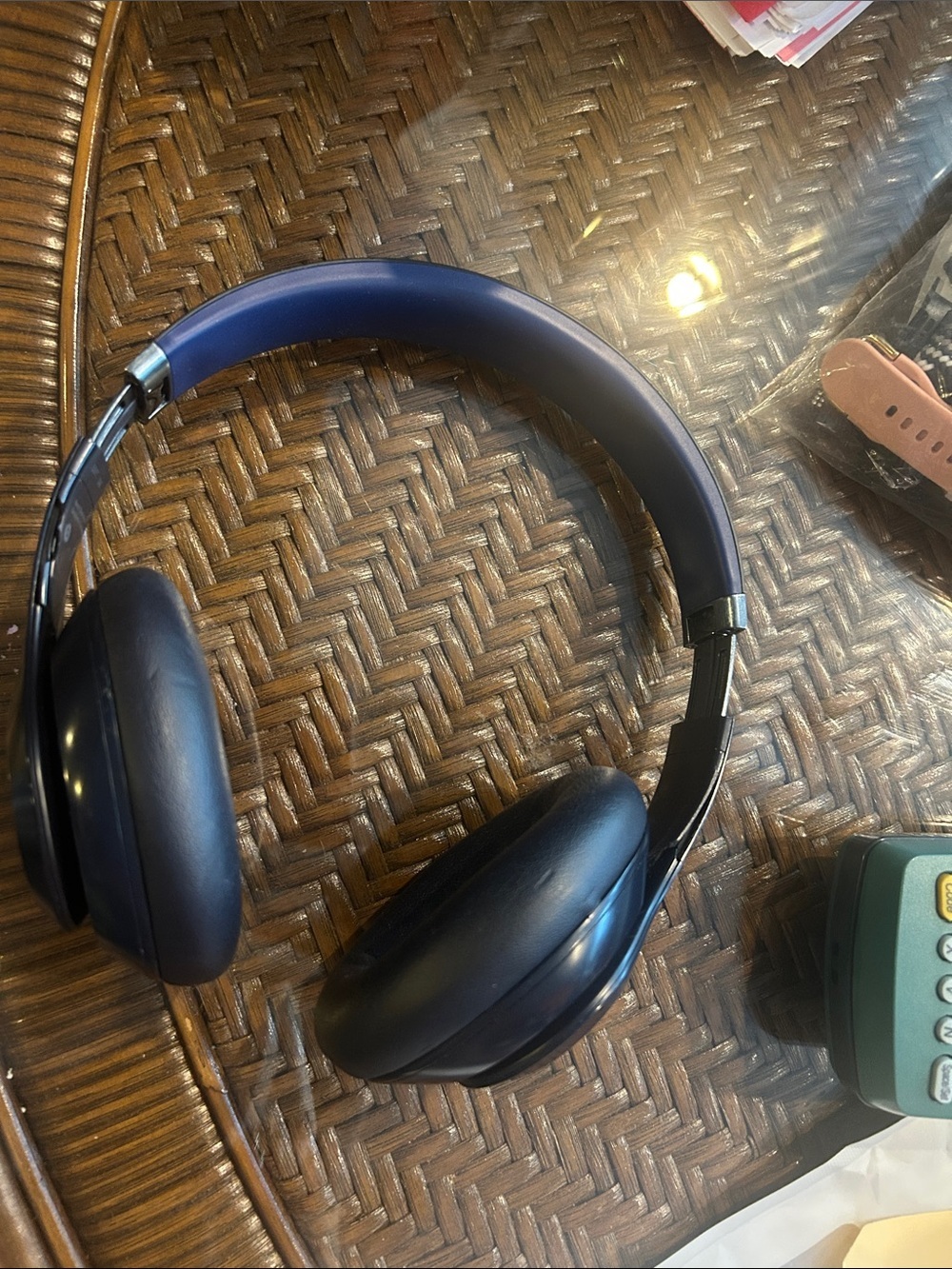 Beats studio pro a 2924, Over-Ear Headphones in Blk/Blue